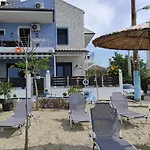 Bebas Apartments Nea Karvali