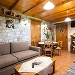 Petalidi Stone House With Garden Near The Beach