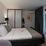 Luxury M02 Apartment In The Heart Of Athens