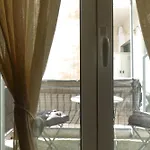 You & Me Cozy Apartments By Zain