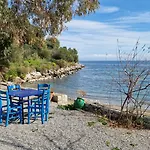 Small Paradise In Kamares 8