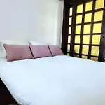 Pool & Seaview Apartment Beachside