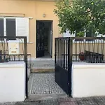 Lovely House With Private Carport & Shady Veranda