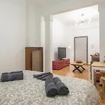 Stylish Luxury Apartment At Ampelokipi Metro Station