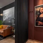 200M From Metro Station & Near Acropolis Hill
