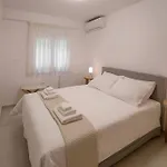 Modern Apartment In The Heart Of The City