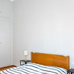 Spacious Apt Close To Metro