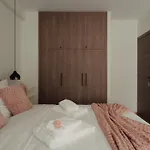 Vivian'S Deluxe Apartment