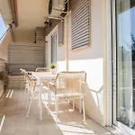 Upscale 3Br Apartment In Chalandri By Upstreet