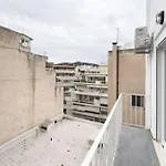 Spacious Penthouse Near Downtown