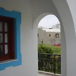 Voula'S Garden Apartments