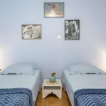 Cozy Athens Apartment