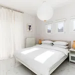#Sunflower By Halu! Apartments