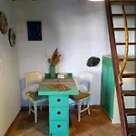 Smith'S House In Plaka