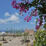 Cactus Hideaway With Sea Views