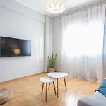Luxurius Apt In Megaro Mousikis Metro Station