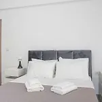 Modern Apartment In Athens, Petralona