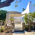 Elitas Lodge: Cosy Cycladic Home Outside Paroikia