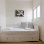 Spacious 3Bdr Apart W/Balcony-5 Mins To Acropolis