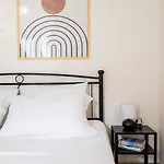Coastal Elegance Suite 1-Min To The Beach