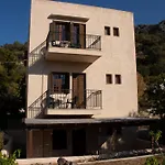 Sini Apartments 3A