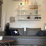 Nikaia Metro House