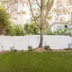 Great House W/ Private Parking