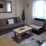 M&T Apartment