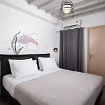 Hosting Moments Mykonos Town Apartment