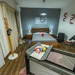 Eclectic 2Br Apartment