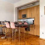Amazing Huge Bright Full 3Bdr Apt Inacropolis