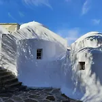 Villa Themis