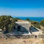 Pavlaina Complex Of Traditional Residences In Nisyros. Enjoy The Garden And The Sea View