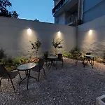 Bmv Apartments
