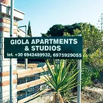 Giola Apartments And Studios 1