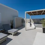 New Sea Serenity Villas Next To The Sea With Private Jacuzzi