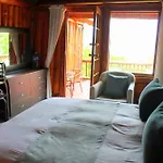 Hartbeespoortdam Lodge