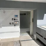 Modern Athens Studio By Cloudkeys