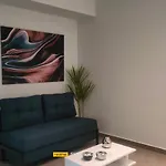 Syntagma Contemporary Apartment