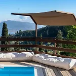 Afroksilia Villa Triantafilo