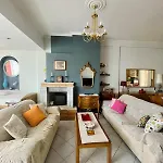 Beautiful View - 2 Bedroom Apartment
