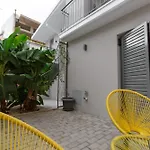 Groundfloor 2Br Apt With Smallyard Near The Heart Of Kalamata