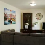 Angel House Apartment