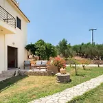 Peroulia Bay View Studio