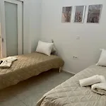 Piraiki Coastal Accommodation