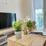 Near Acropolis New 2 Bedrooms Apt In Koukaki