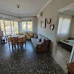 Theo Apartment