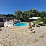 Villa Morris