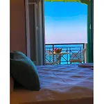 Sunset Premium Studio 6