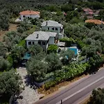 Villa 10 Elies